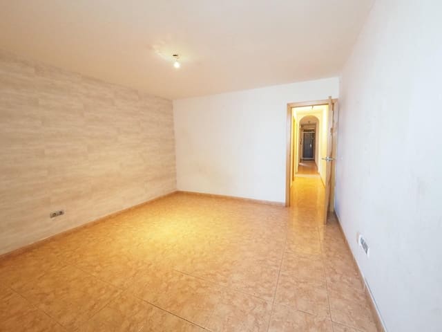 3 Zimmer Wohnung zu verkaufen in Terrassa - 124.000 € (Ref: 9908308)