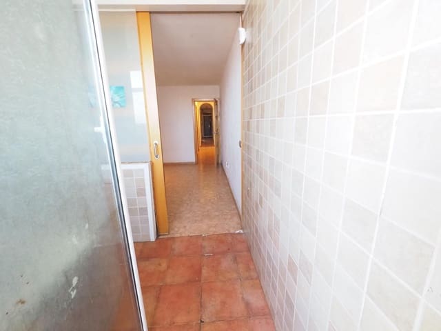 3 Zimmer Wohnung zu verkaufen in Terrassa - 124.000 € (Ref: 9908308)