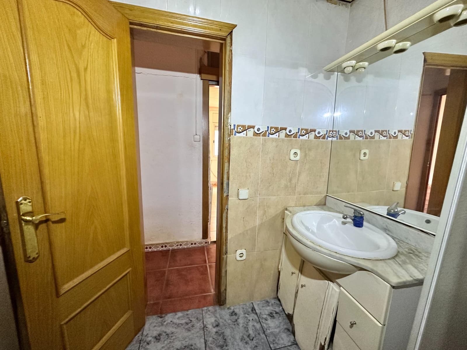 3 Zimmer Wohnung zu verkaufen in Terrassa - 115.000 € (Ref: 9908309)