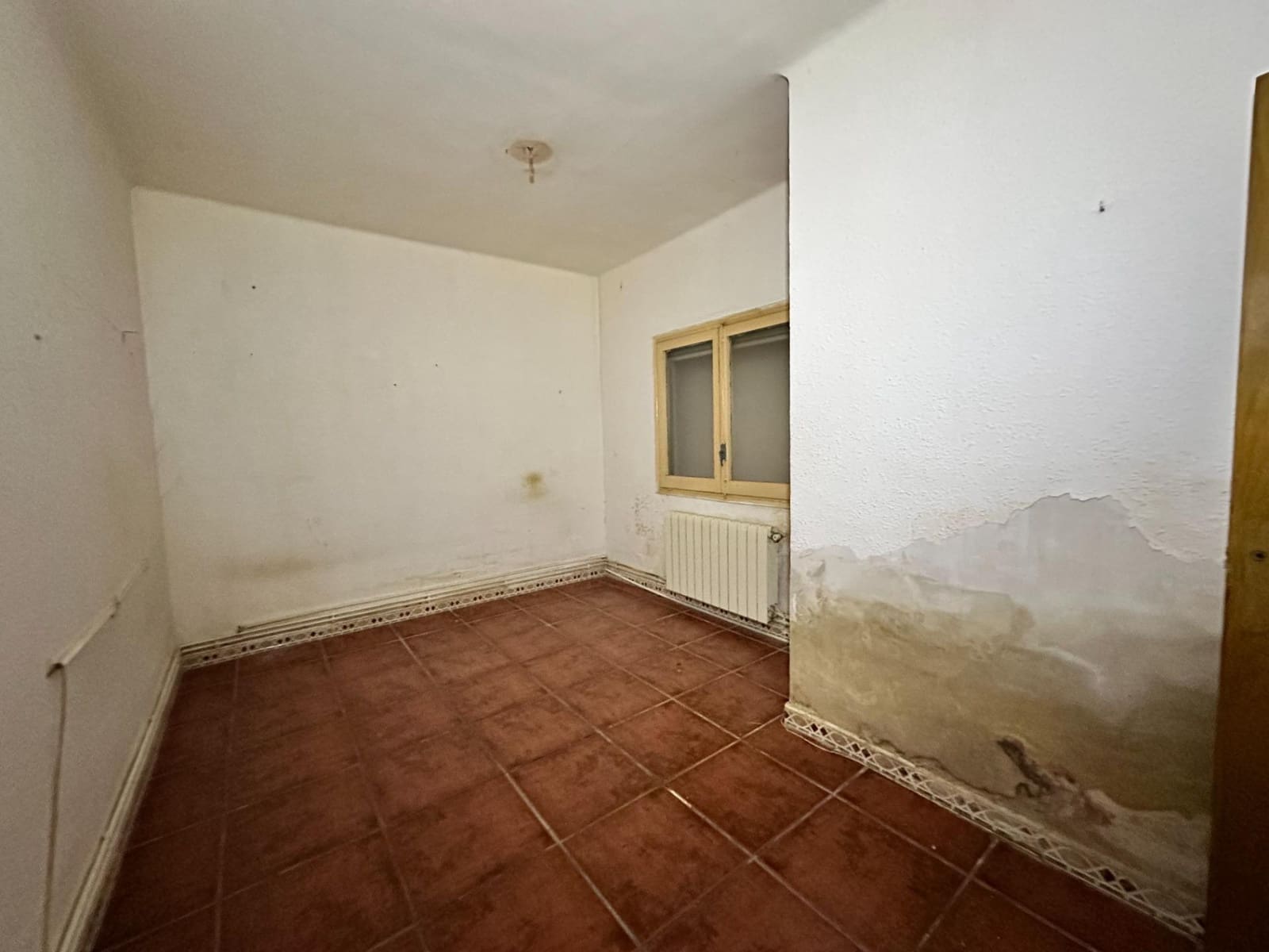 3 Zimmer Wohnung zu verkaufen in Terrassa - 115.000 € (Ref: 9908309)