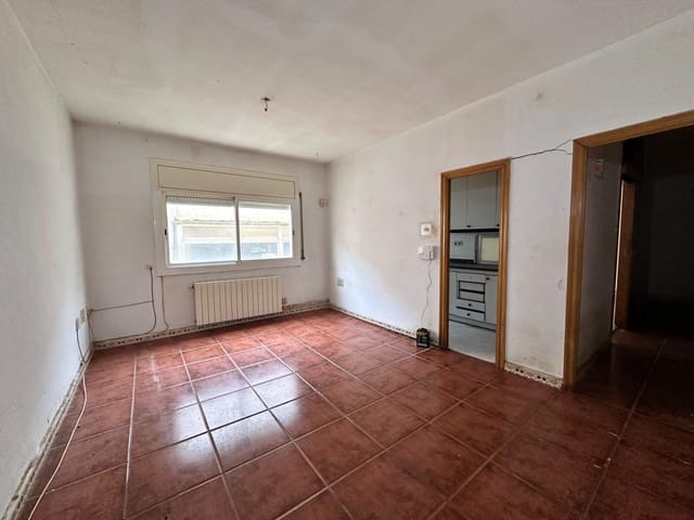 3 Zimmer Wohnung zu verkaufen in Terrassa - 115.000 € (Ref: 9908309)