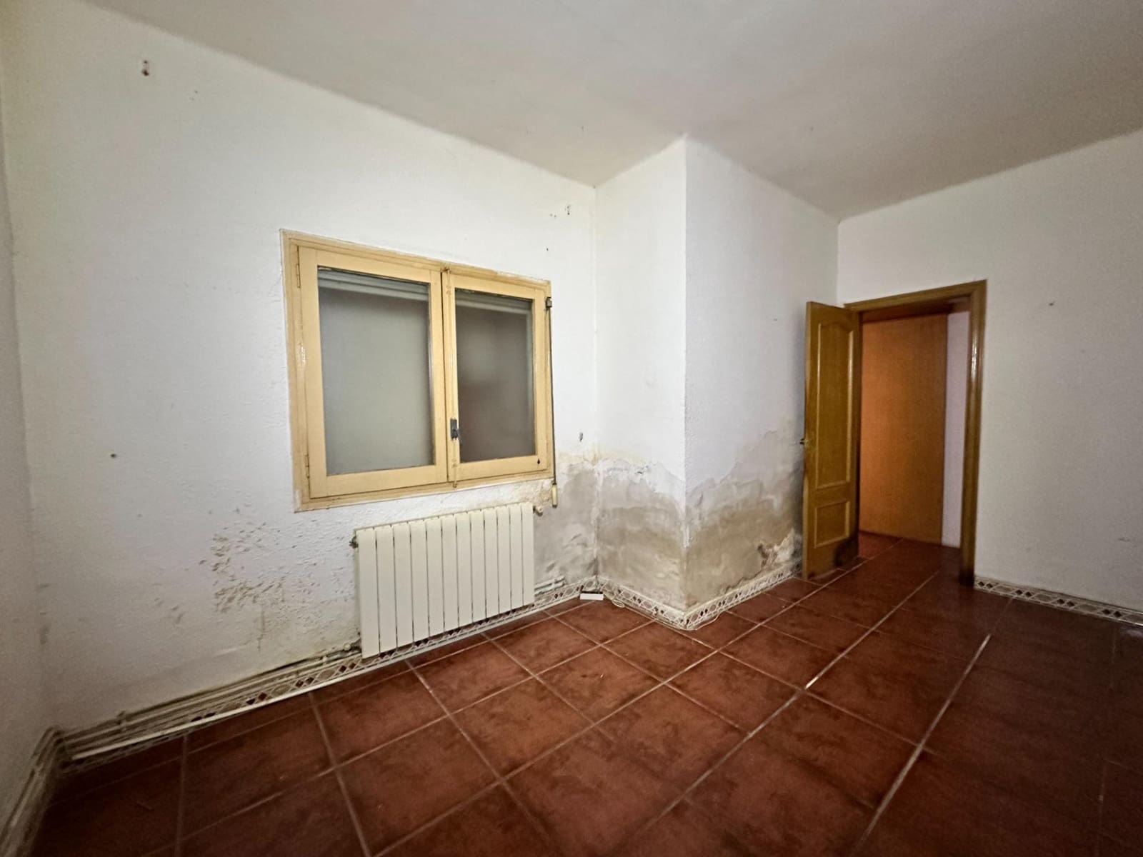 3 Zimmer Wohnung zu verkaufen in Terrassa - 115.000 € (Ref: 9908309)