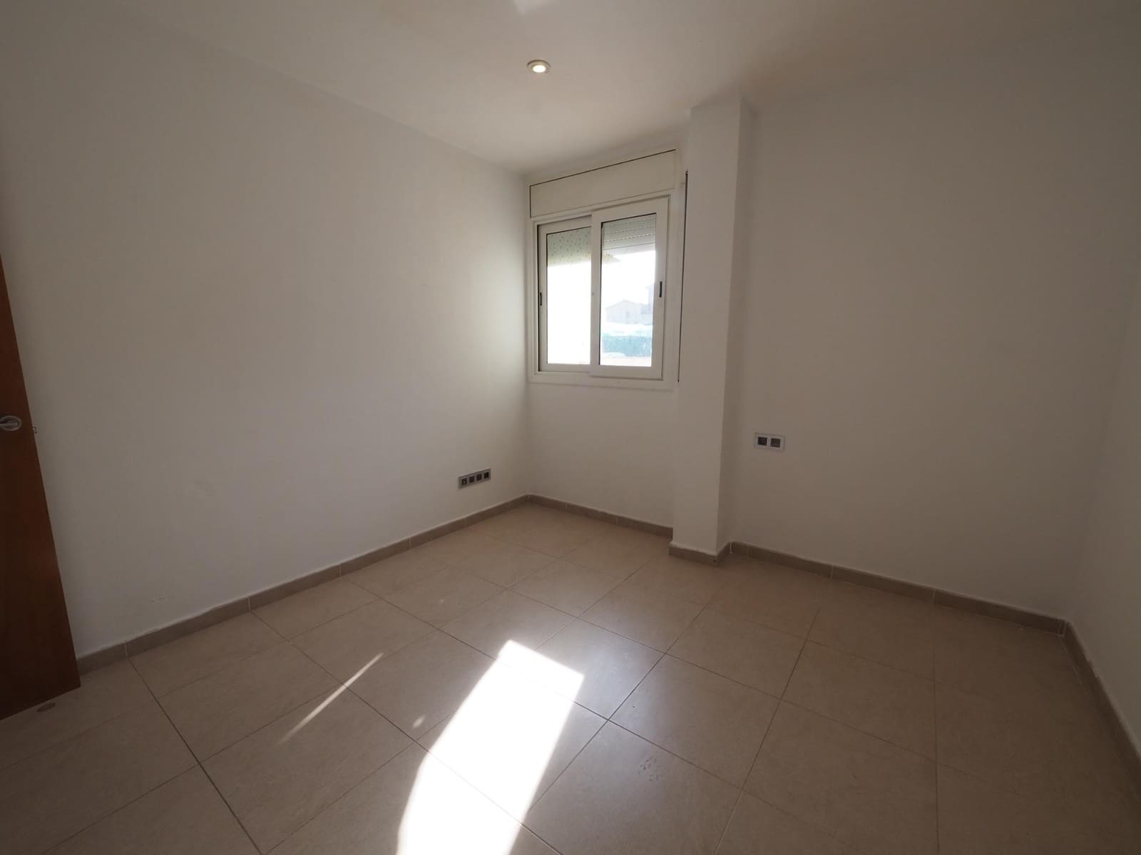 2 Zimmer Wohnung zu verkaufen in Roda de Ter - 100.000 € (Ref: 9908310)