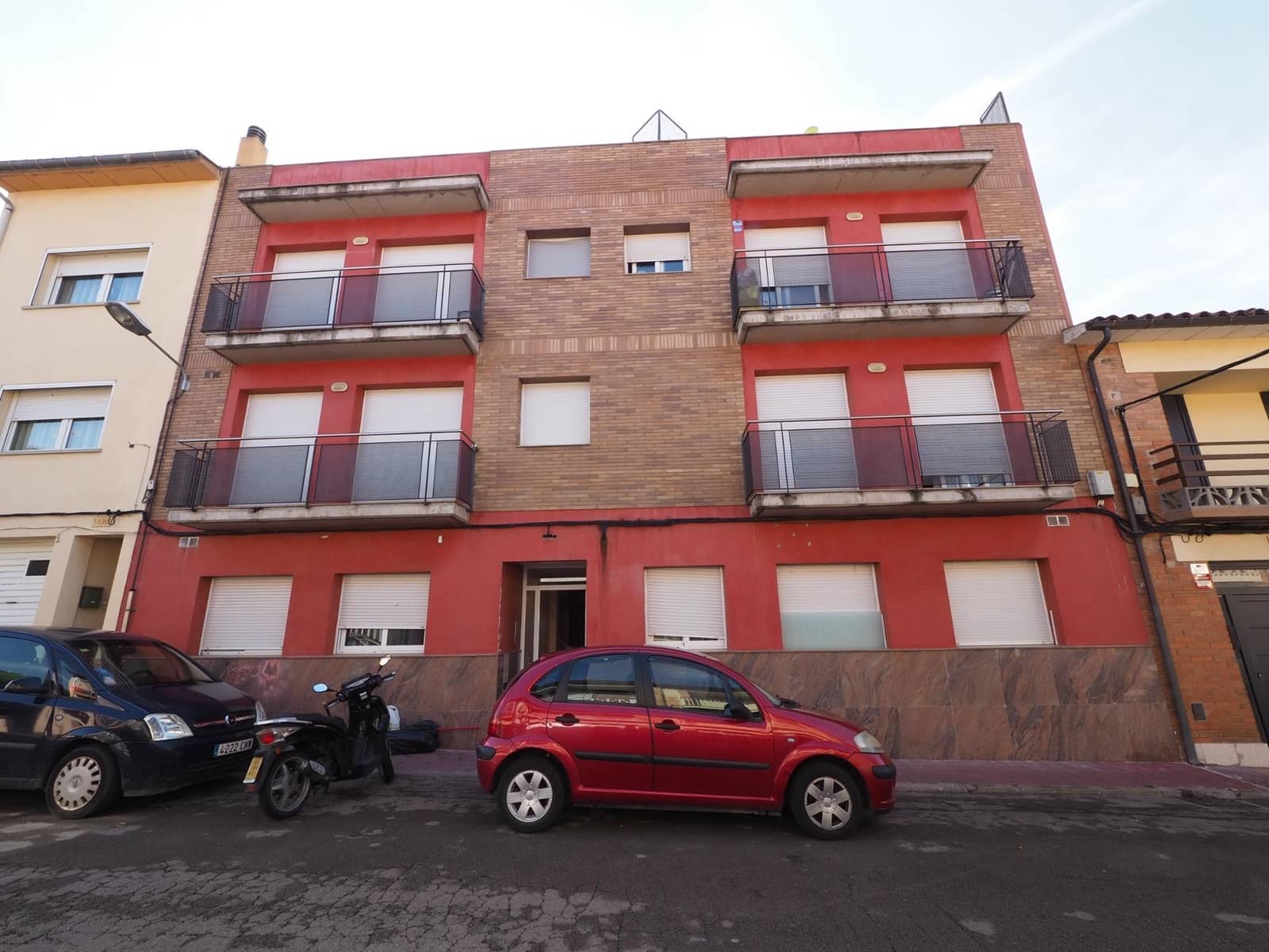 2 Zimmer Wohnung zu verkaufen in Roda de Ter - 100.000 € (Ref: 9908310)