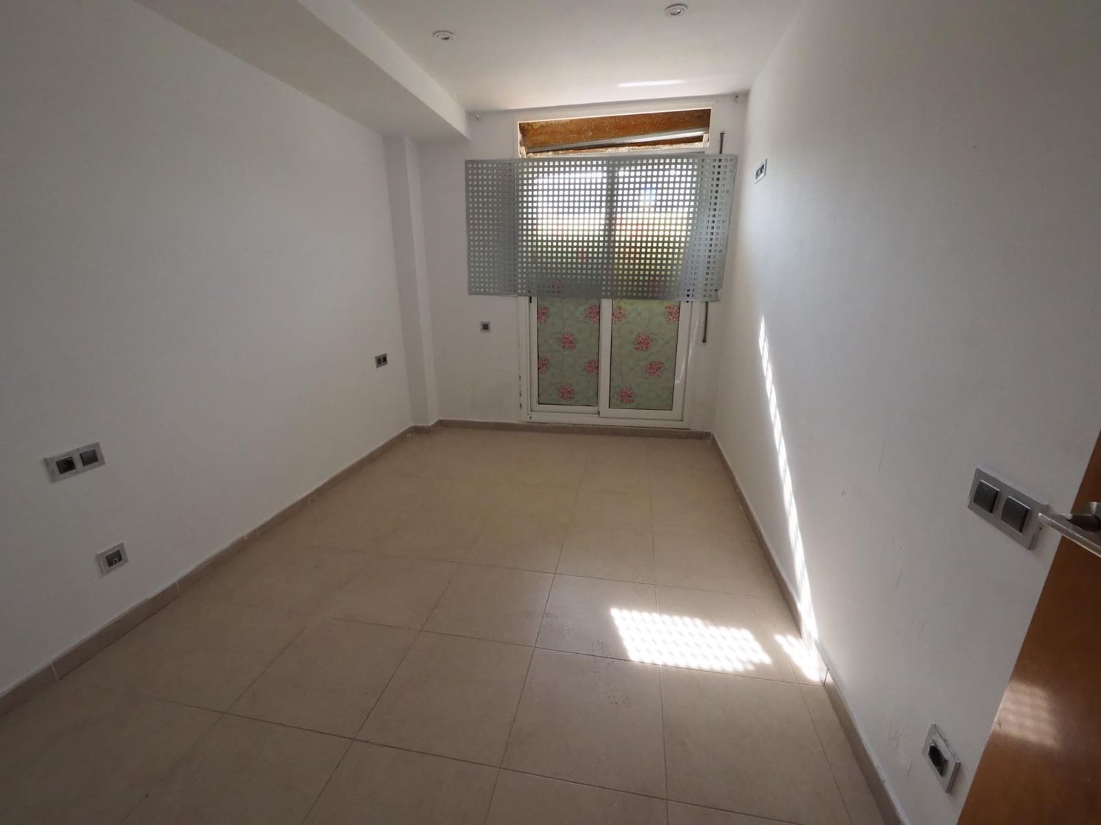 2 Zimmer Wohnung zu verkaufen in Roda de Ter - 100.000 € (Ref: 9908310)