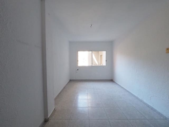 3 quarto Apartamento para venda em Sant Adrià de Besòs - 195 000 € (Ref: 9908311)