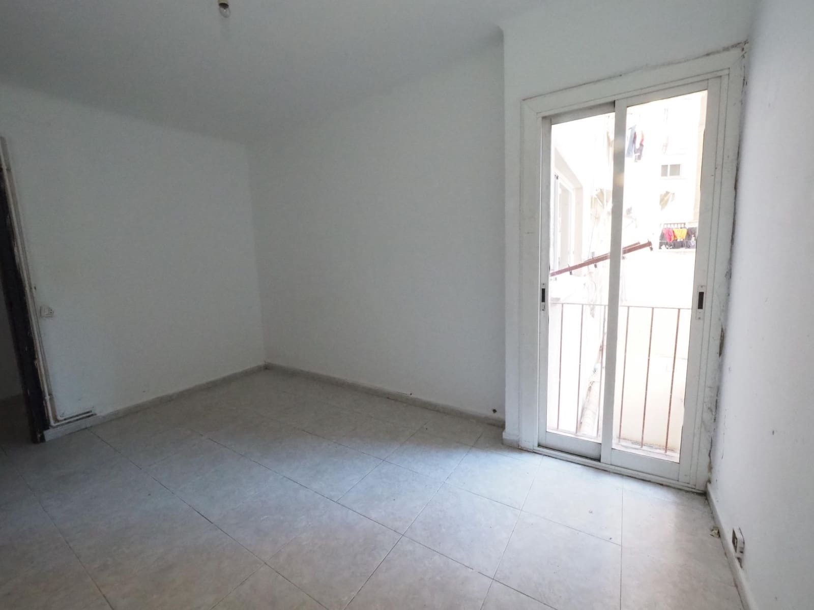 3 quarto Apartamento para venda em Sant Adria de Besos - 195 000 € (Ref: 9908311)