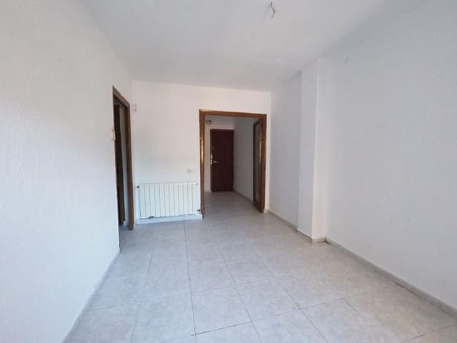 3 quarto Apartamento para venda em Sant Adrià de Besòs - 195 000 € (Ref: 9908311)