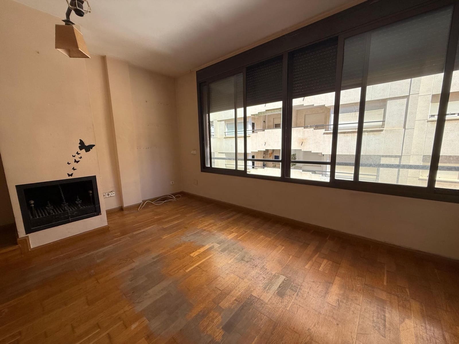 4 bedroom Flat for sale in Cambrils - € 192,000 (Ref: 9908312)