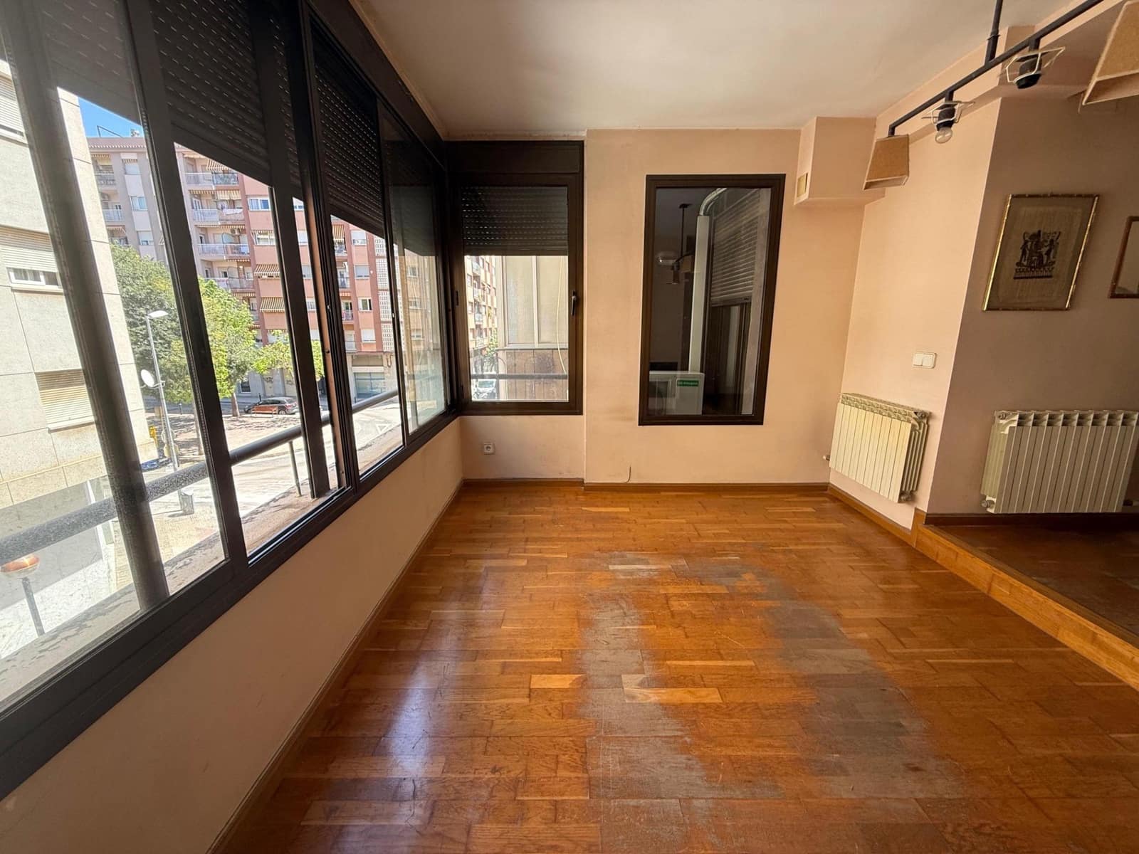 4 bedroom Flat for sale in Cambrils - € 192,000 (Ref: 9908312)