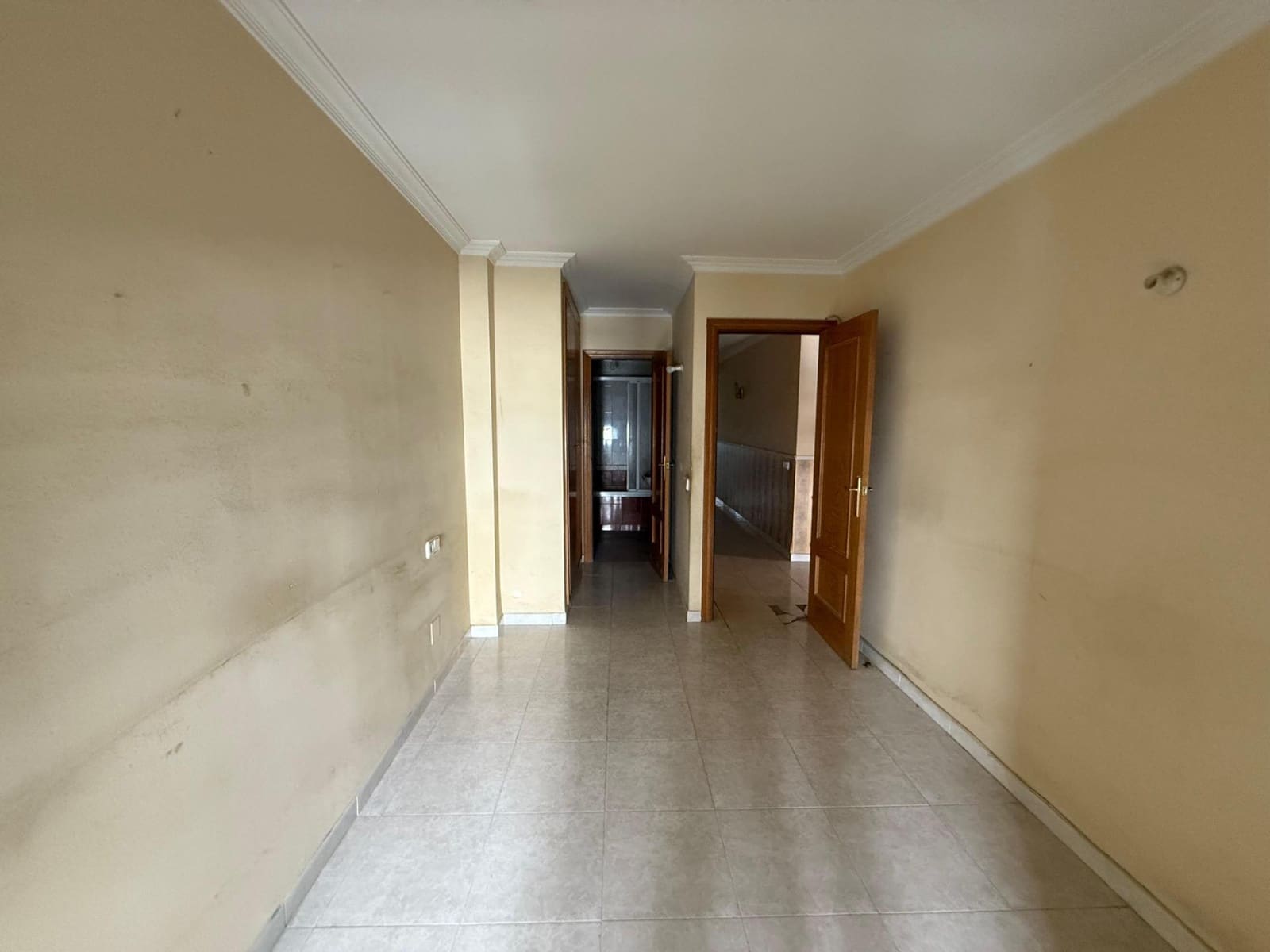 4 bedroom Flat for sale in Cambrils - € 192,000 (Ref: 9908312)