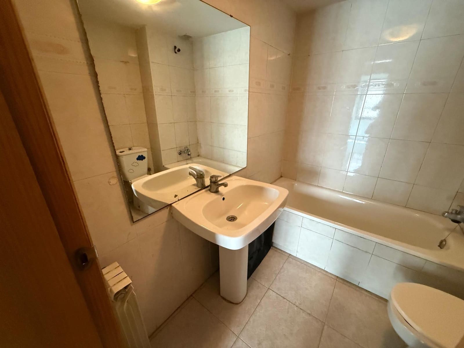 4 bedroom Flat for sale in Cambrils - € 192,000 (Ref: 9908312)