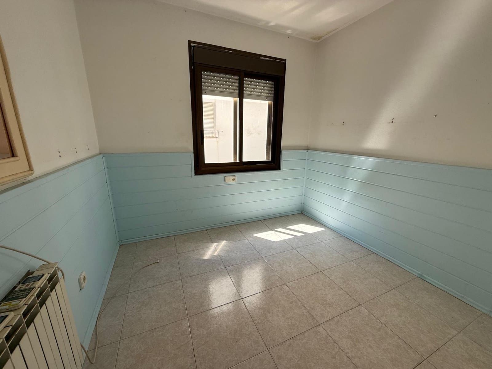 4 bedroom Flat for sale in Cambrils - € 192,000 (Ref: 9908312)