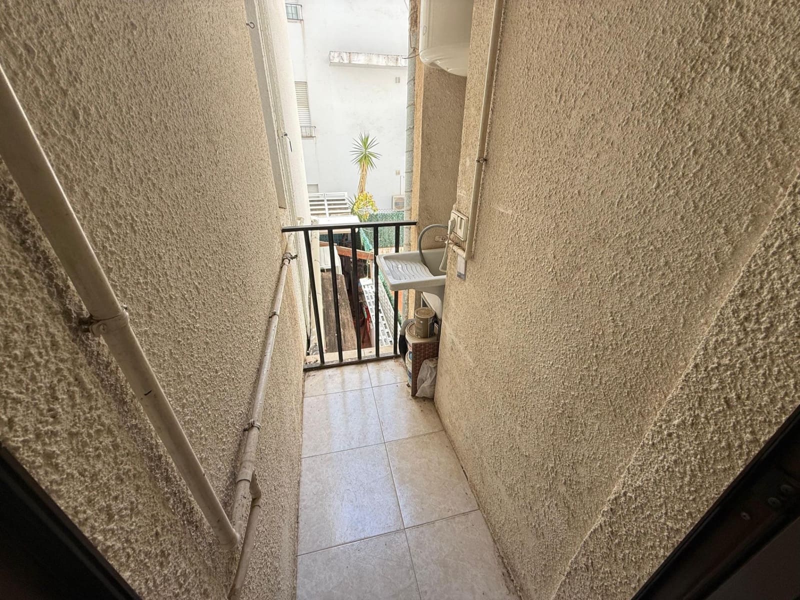 4 bedroom Flat for sale in Cambrils - € 192,000 (Ref: 9908312)