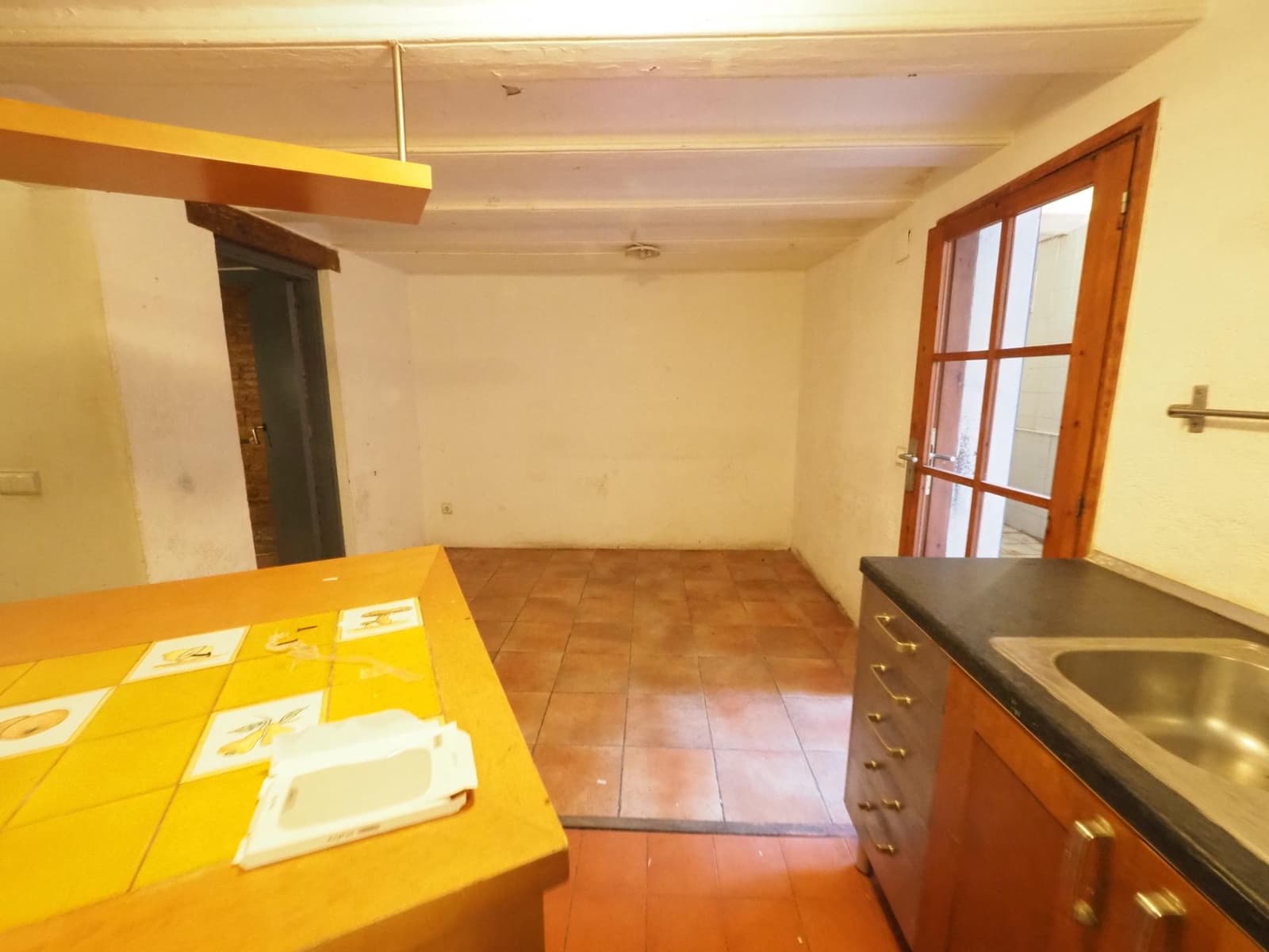 4 Zimmer Wohnung zu verkaufen in Barcelona Stadt - 159.000 € (Ref: 9908317)