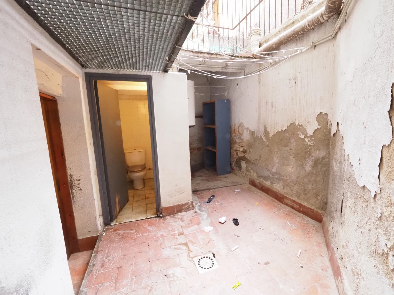 4 Zimmer Wohnung zu verkaufen in Barcelona Stadt - 159.000 € (Ref: 9908317)