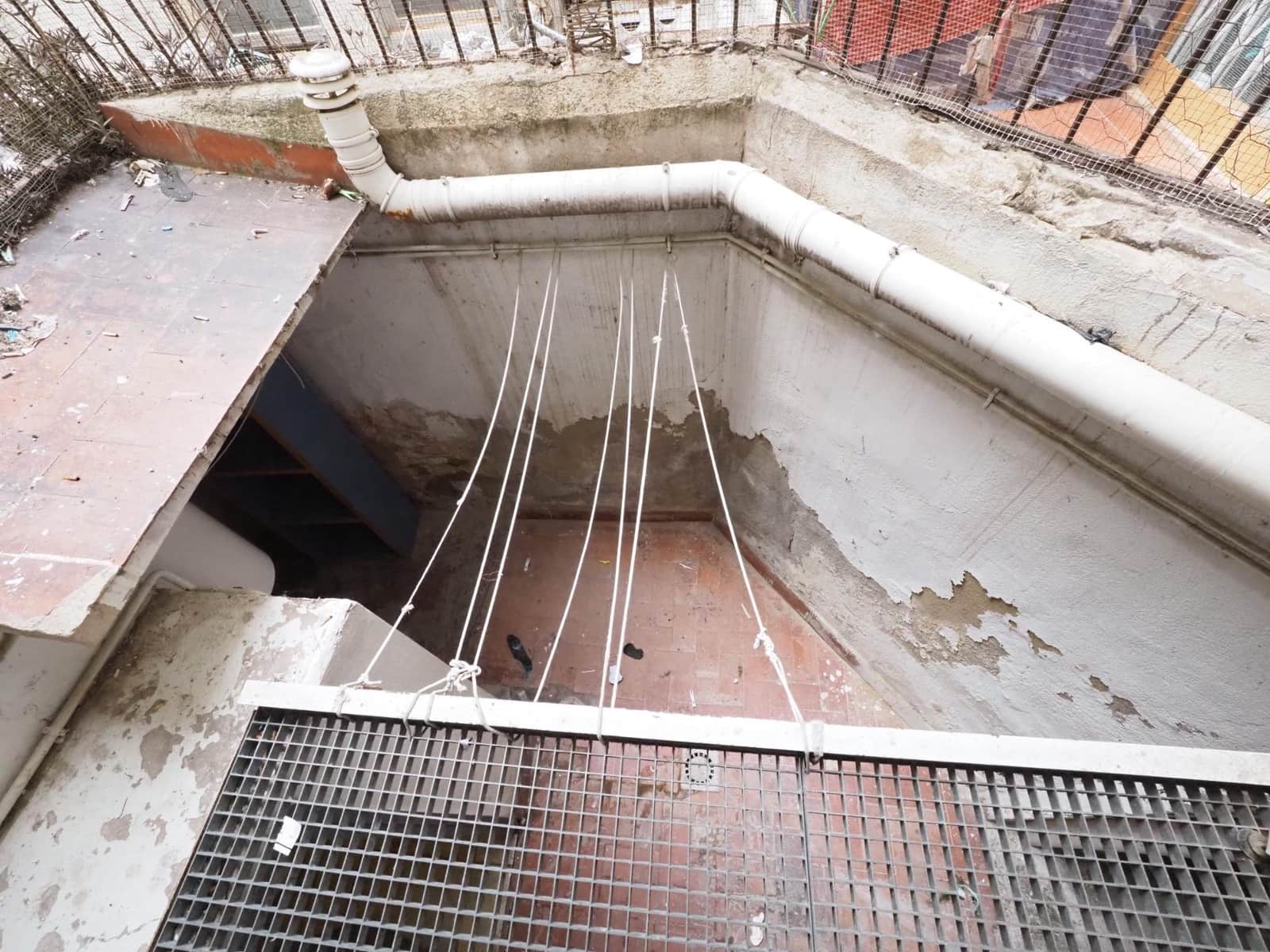 4 Zimmer Wohnung zu verkaufen in Barcelona Stadt - 159.000 € (Ref: 9908317)
