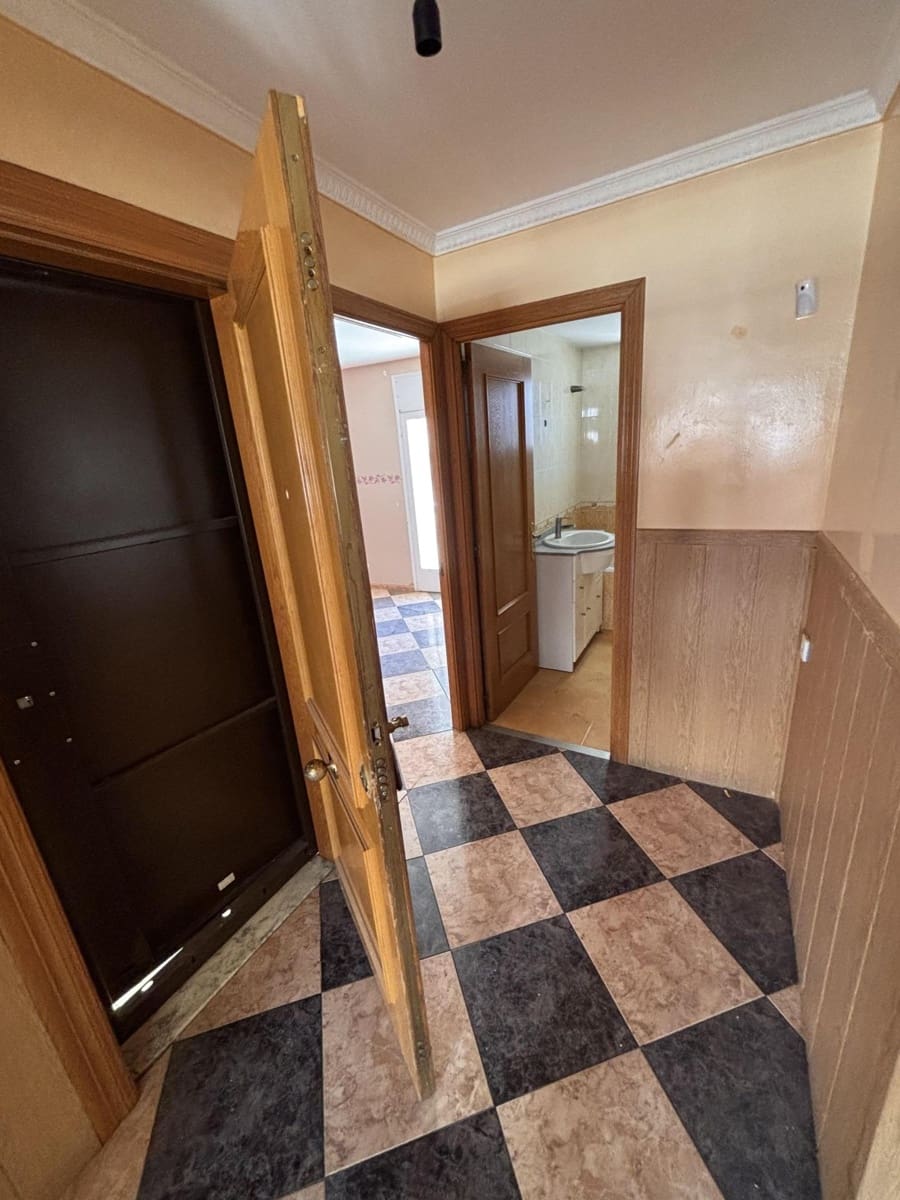 3 bedroom Flat for sale in Bonavista - € 82,000 (Ref: 9908319)