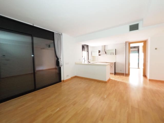 1 bedroom Flat for sale in La Verneda i La Pau, Barcelona city with pool - € 428,000 (Ref: 9908324)