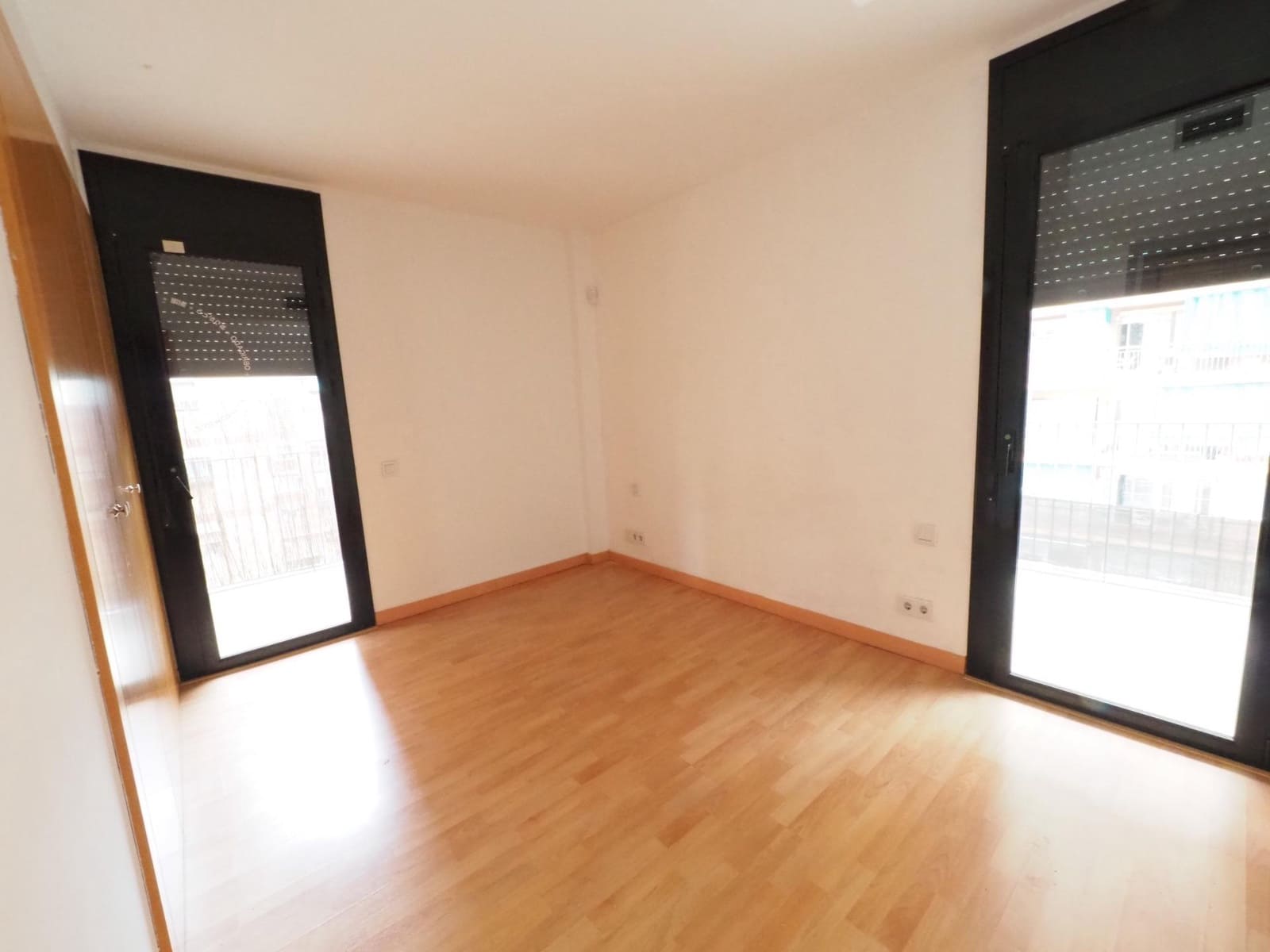 1 bedroom Flat for sale in Barcelona city with pool - € 428,000 (Ref: 9908324)