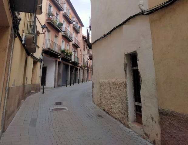 Casa de 4 habitaciones en Sallent en venta - 98.000 € (Ref: 9908327)