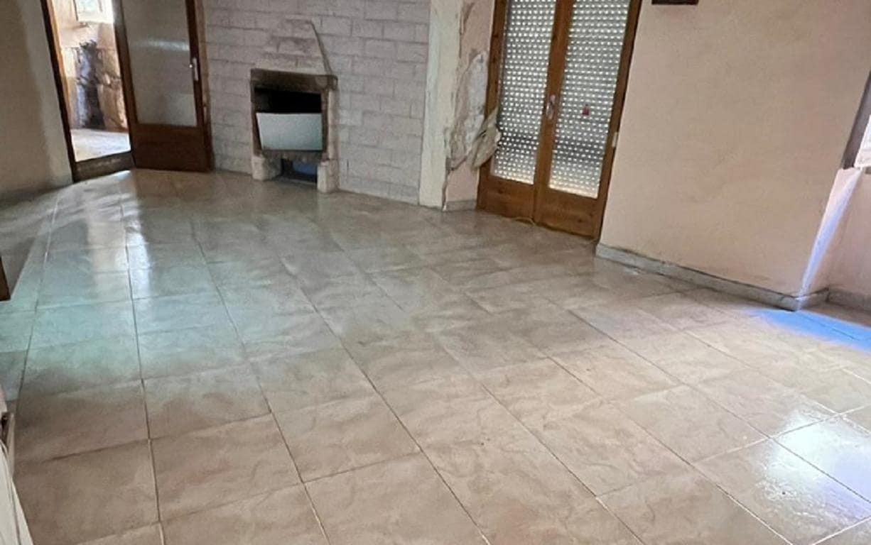 Casa de 4 habitaciones en Sallent en venta - 98.000 € (Ref: 9908327)