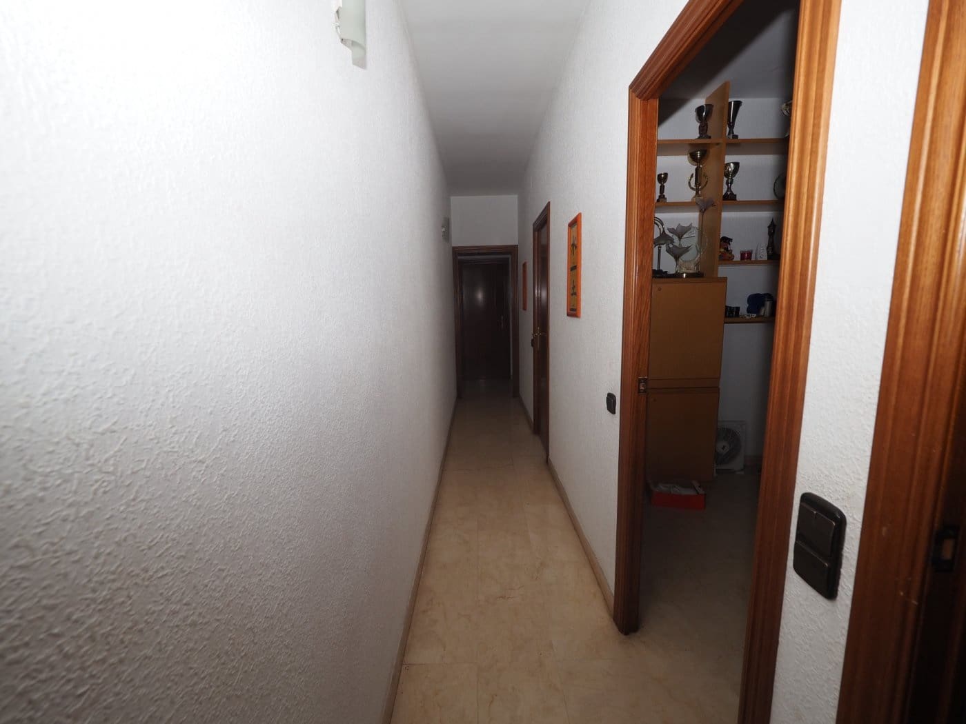 4 sypialnia Dom szeregowy na sprzedaż w Sabadell z garażem - 135 500 € (Ref: 9908328)