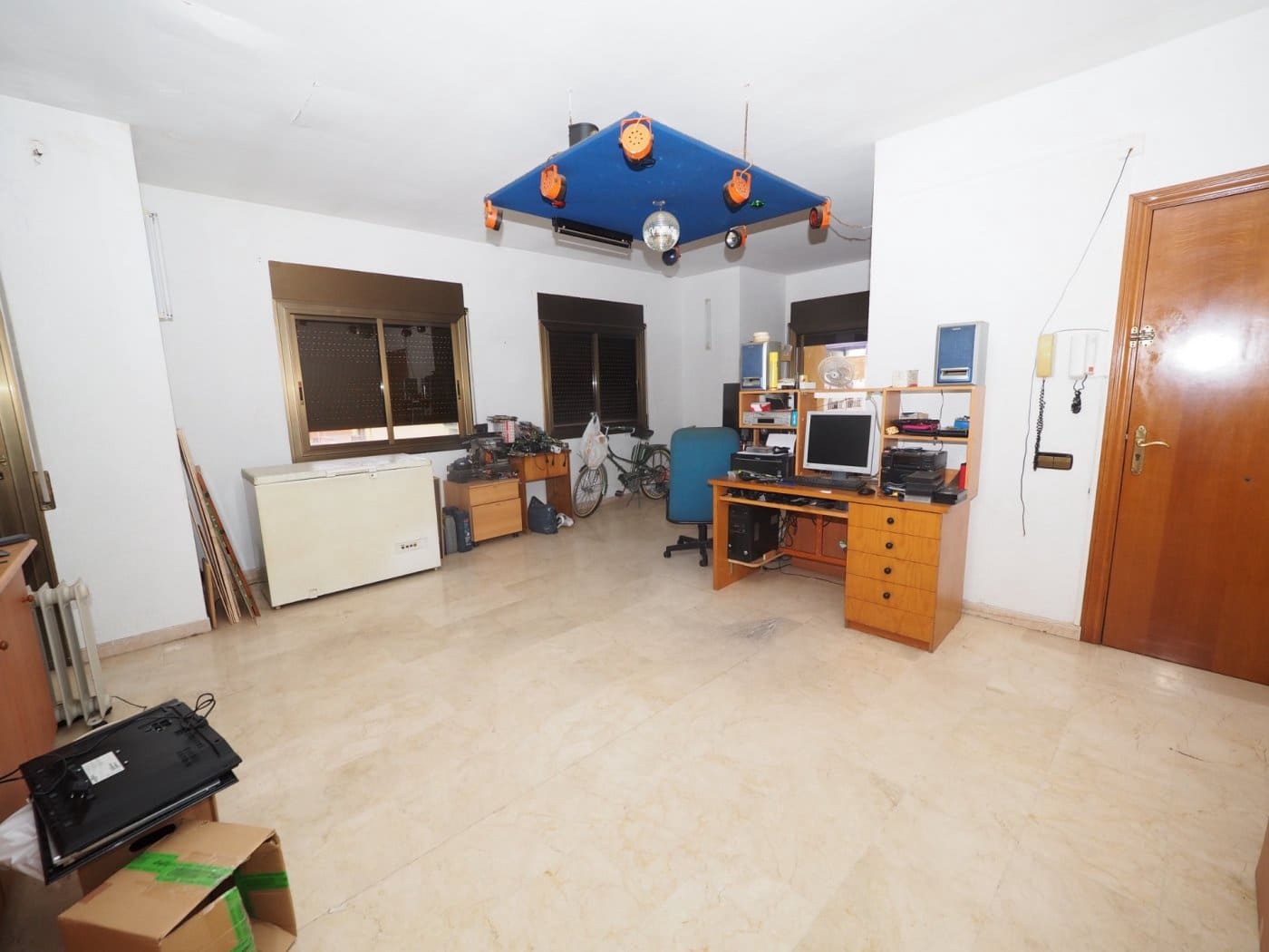 4 sypialnia Dom szeregowy na sprzedaż w Sabadell z garażem - 135 500 € (Ref: 9908328)