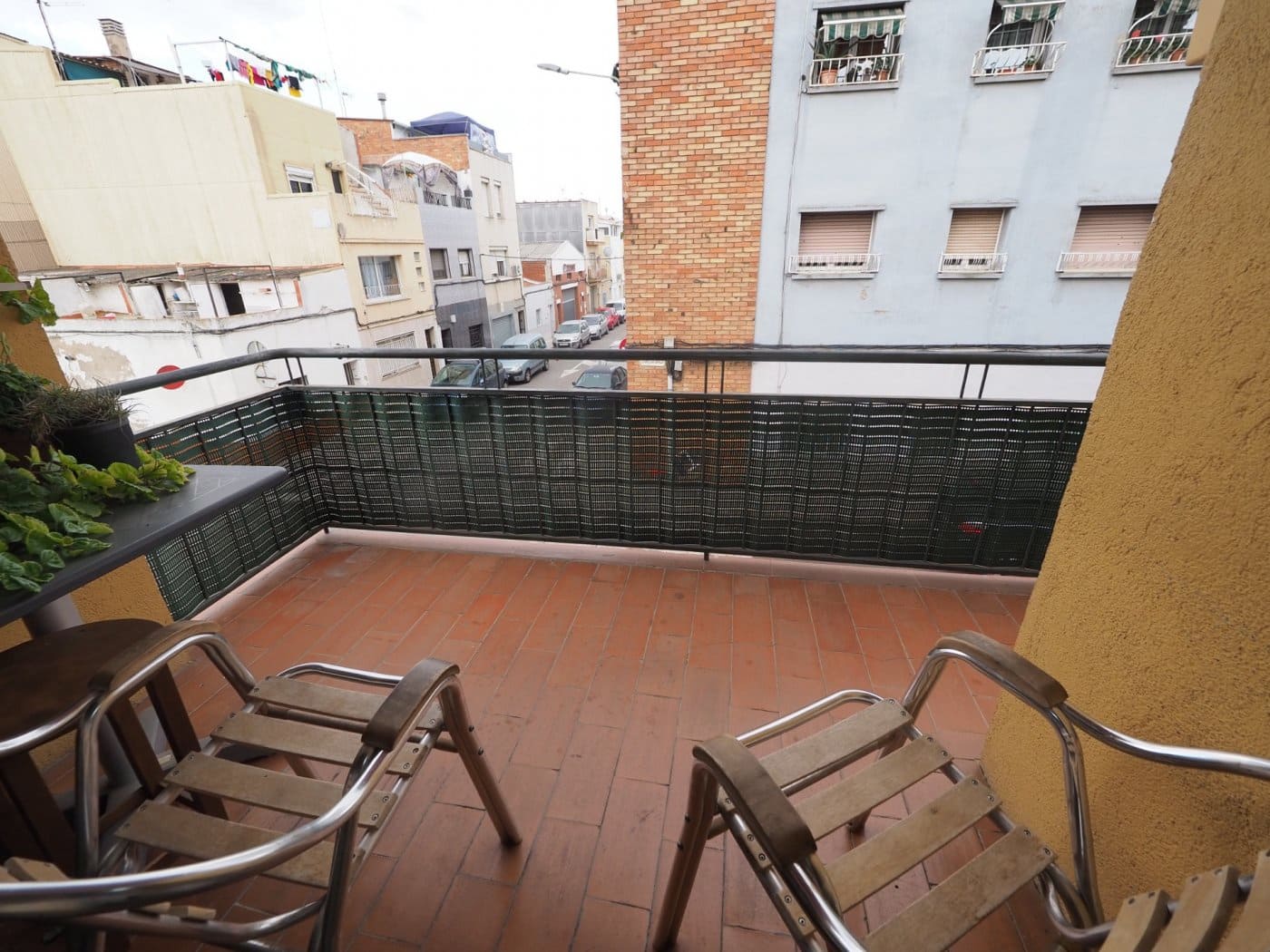 4 sypialnia Dom szeregowy na sprzedaż w Sabadell z garażem - 135 500 € (Ref: 9908328)