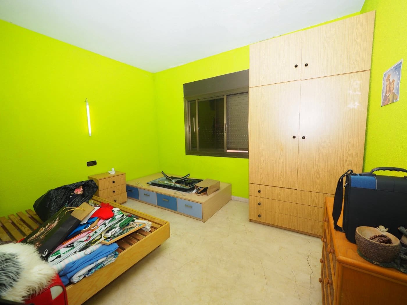 4 sypialnia Dom szeregowy na sprzedaż w Sabadell z garażem - 135 500 € (Ref: 9908328)