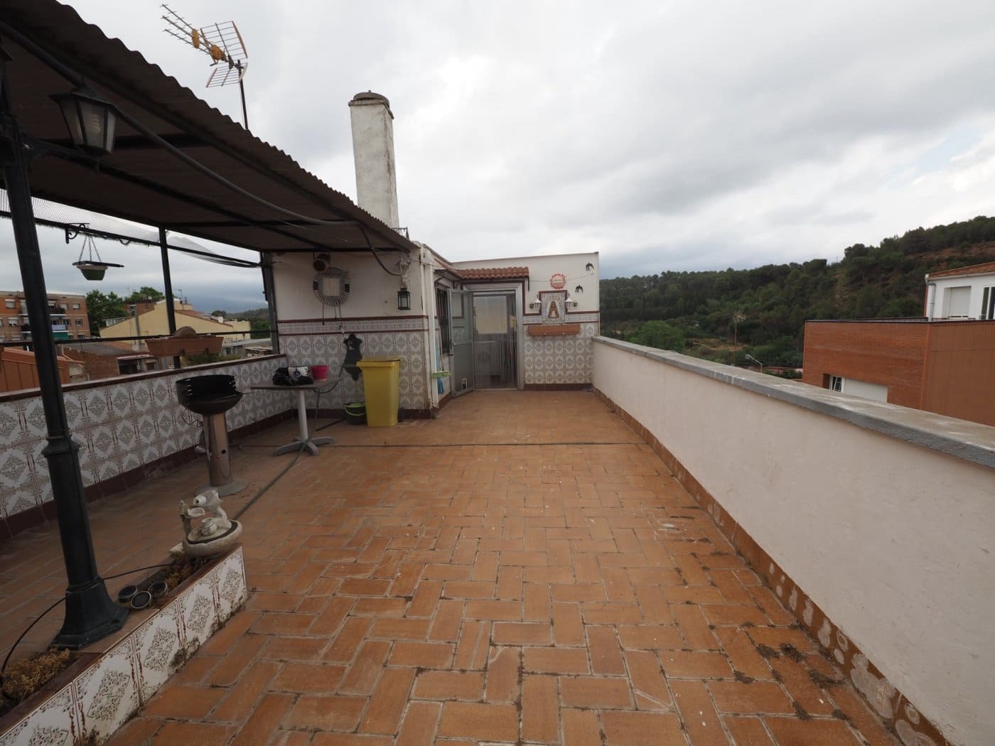 4 sypialnia Dom szeregowy na sprzedaż w Sabadell z garażem - 135 500 € (Ref: 9908328)