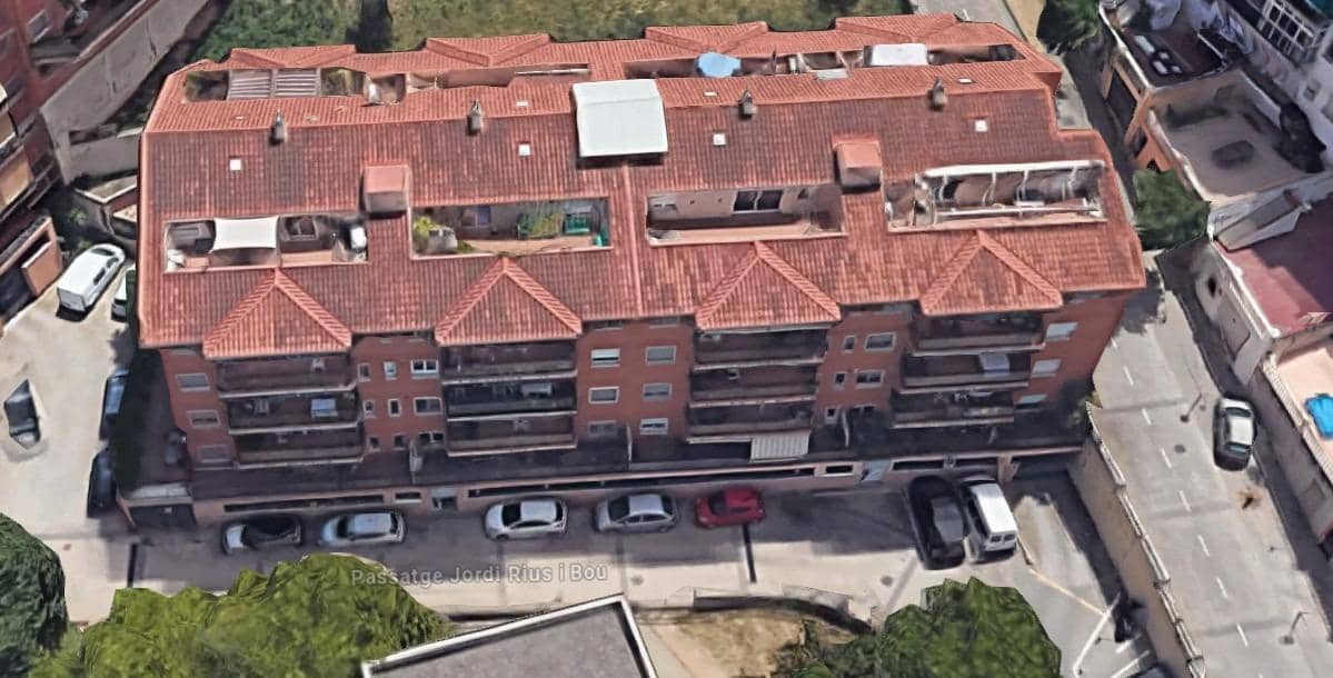 Apartamento de 3 habitaciones en Esparreguera en venta - 315.000 € (Ref: 9908330)