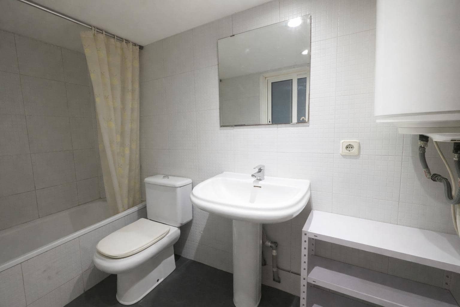1 quarto Apartamento para venda em Barcelona cidade - 100 000 € (Ref: 9908333)