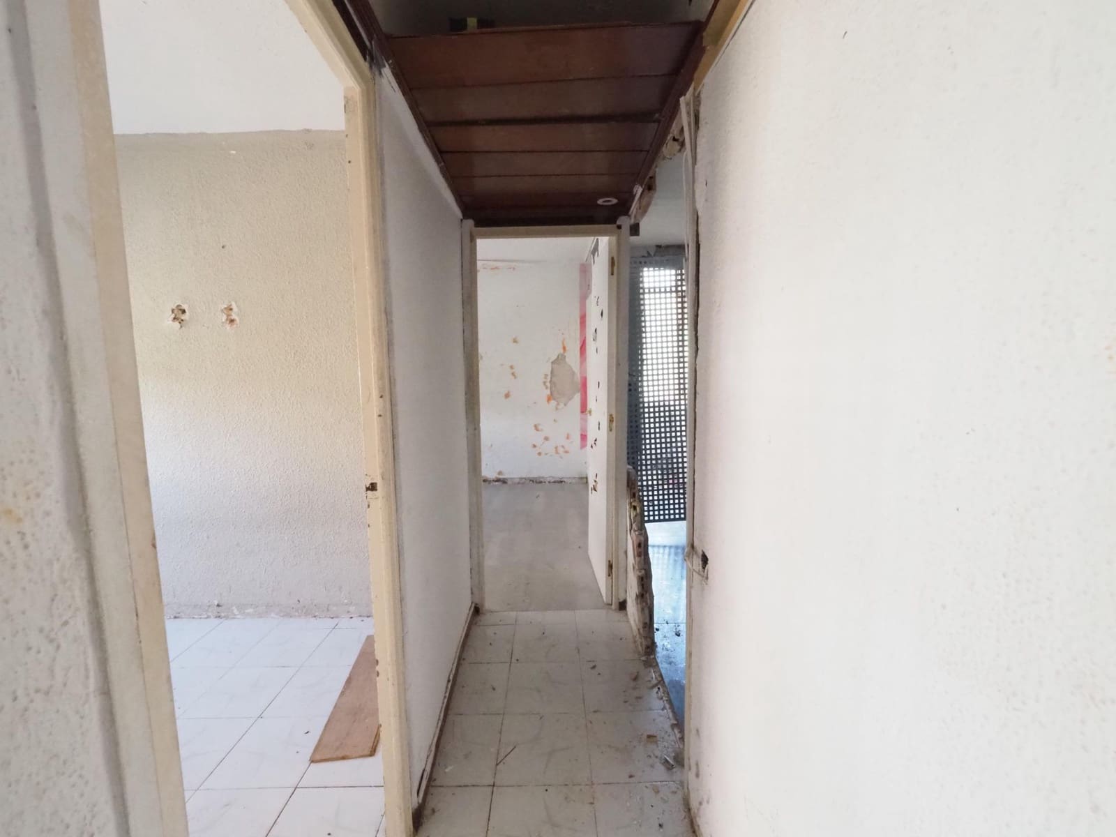 2 chambre Appartement à vendre à Rubi - 90 000 € (Ref: 9908335)