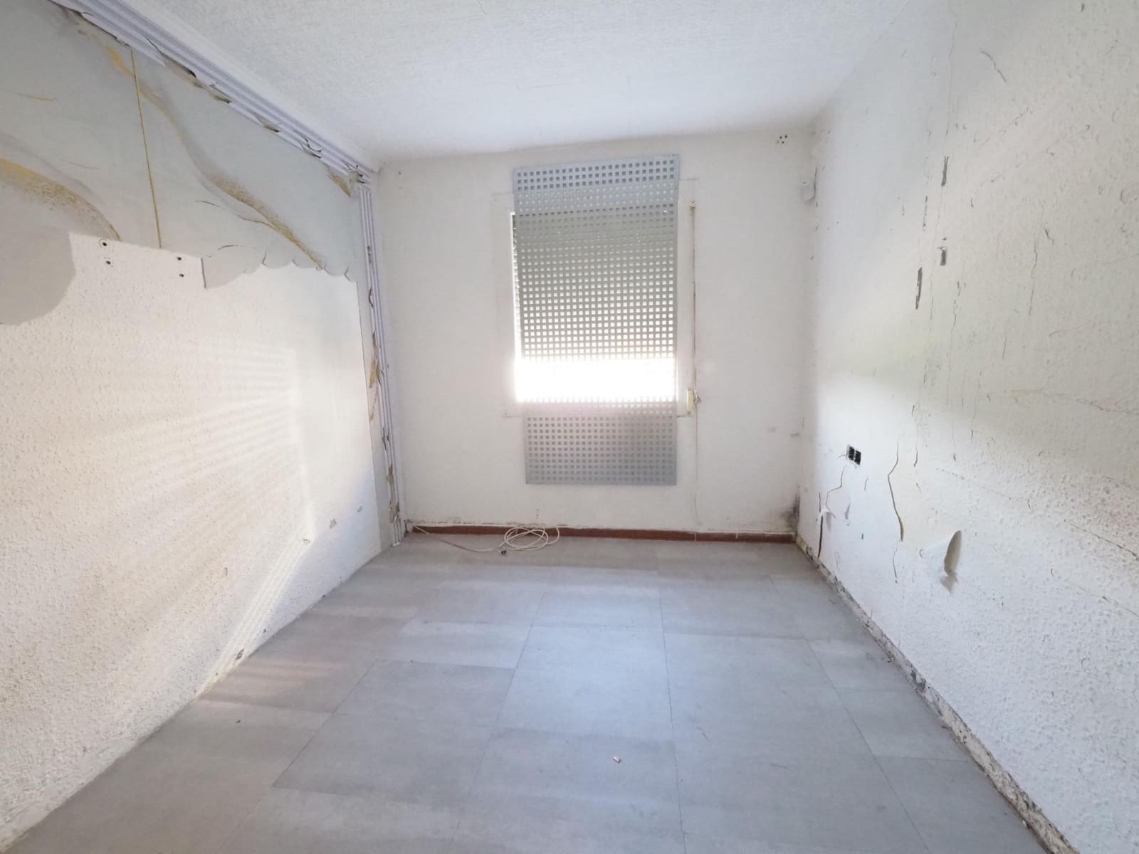 2 chambre Appartement à vendre à Rubi - 90 000 € (Ref: 9908335)