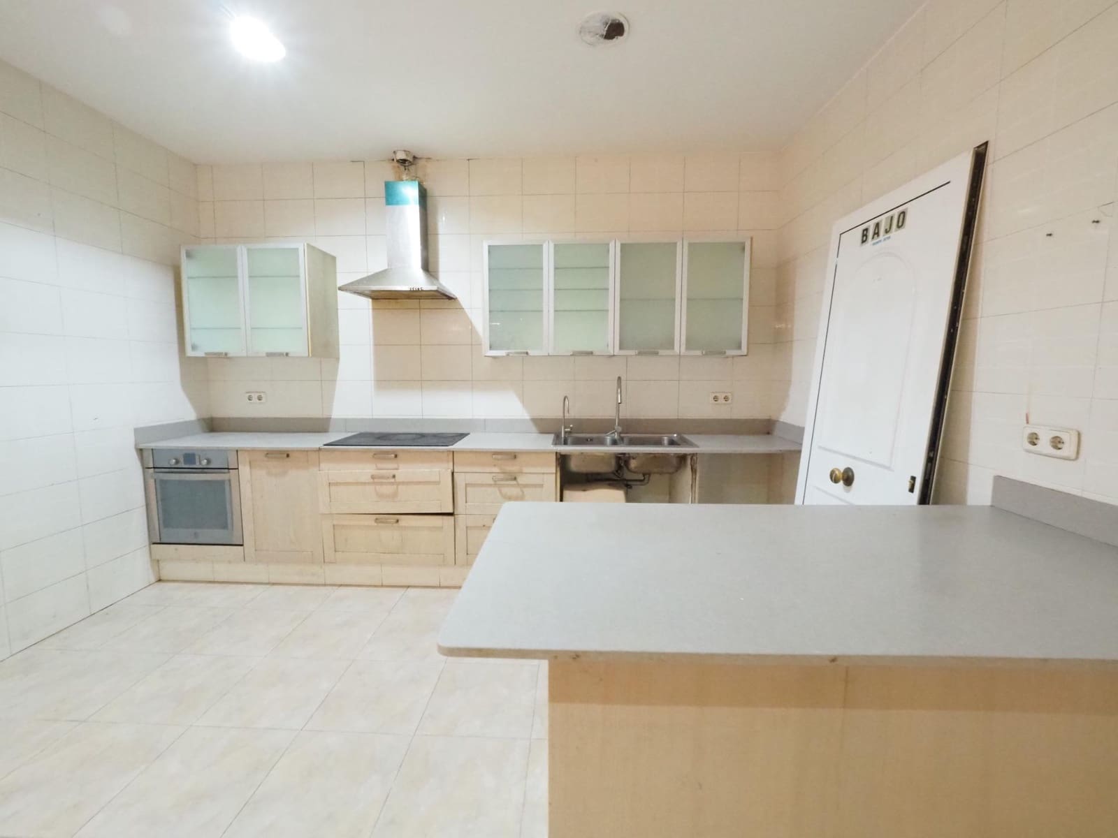 3 soveværelse Lejlighed til salg i Pineda de Mar - € 239.000 (Ref: 9908337)