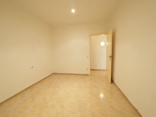 3 soveværelse Lejlighed til salg i Pineda de Mar - € 239.000 (Ref: 9908337)
