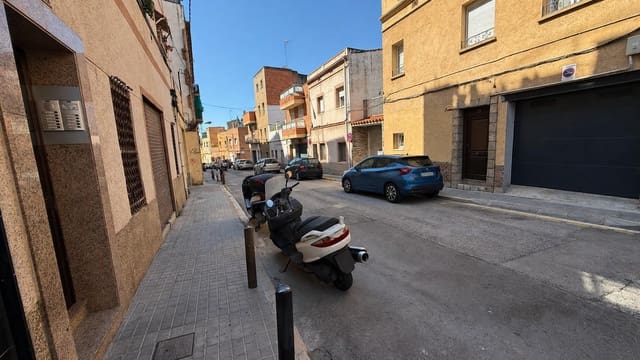 3 quarto Apartamento para venda em Badalona - 149 000 € (Ref: 9908339)