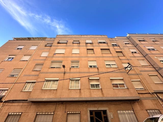3 makuuhuone Asunto myytävänä paikassa Sabadell - 145 000 € (Ref: 9908341)