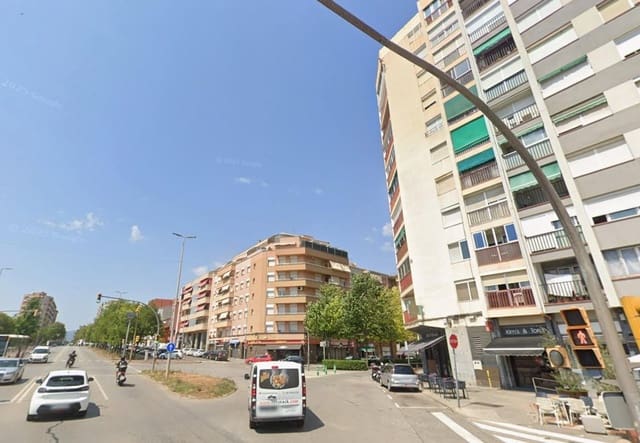 3 makuuhuone Asunto myytävänä paikassa Barberà del Vallès - 135 000 € (Ref: 9908342)
