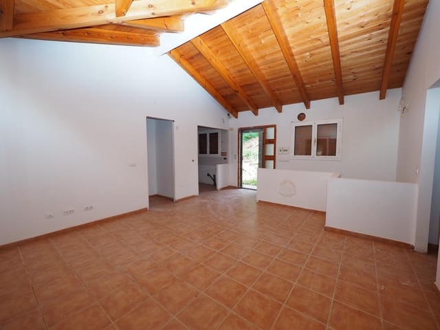 3 Zimmer Villa zu verkaufen in Moià mit Garage - 164.500 € (Ref: 9908347)