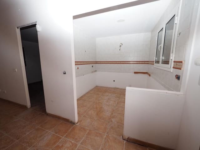 3 Zimmer Villa zu verkaufen in Moià mit Garage - 164.500 € (Ref: 9908347)