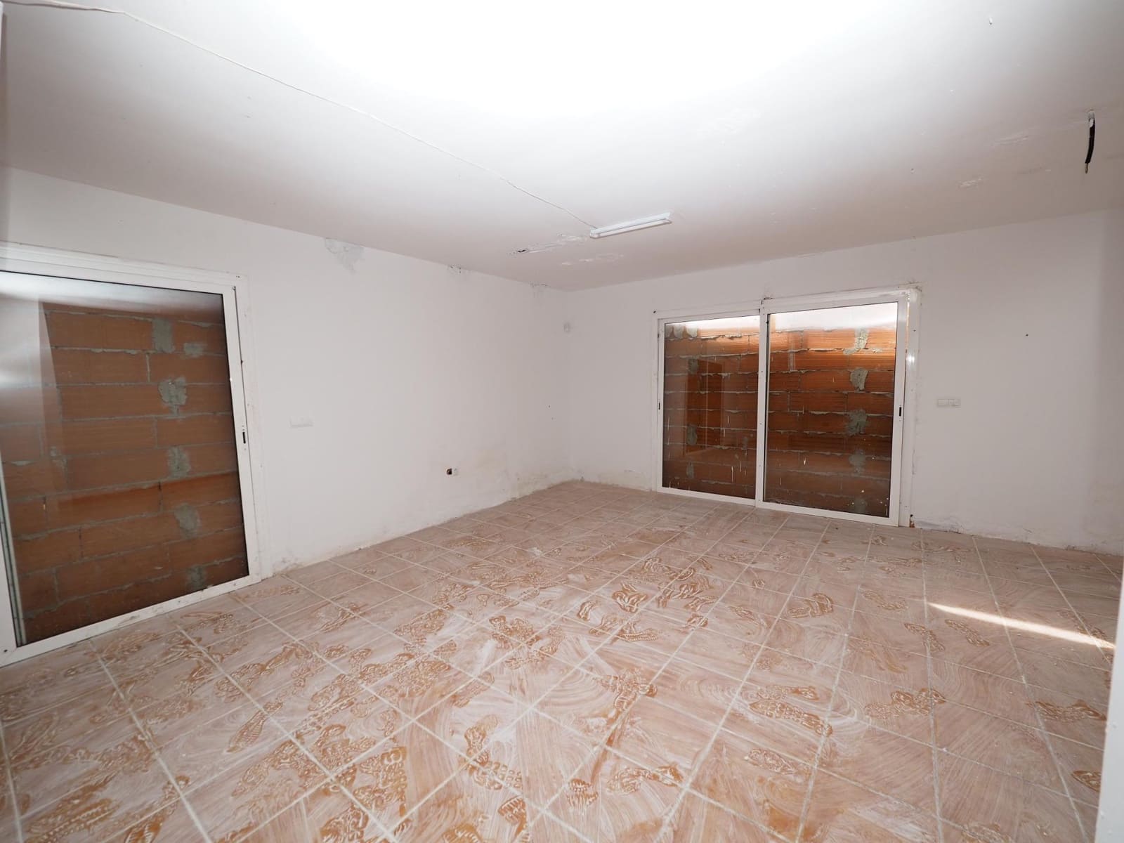 3 Zimmer Villa zu verkaufen in Moia mit Garage - 164.500 € (Ref: 9908347)