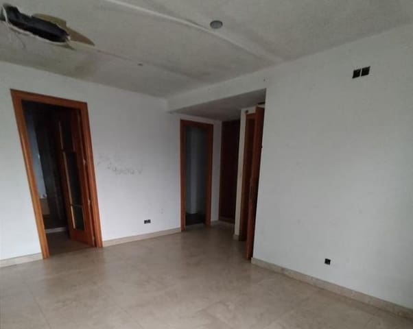 5 camera da letto Villa in vendita in Palafolls con garage - 265.000 € (Rif: 9908348)