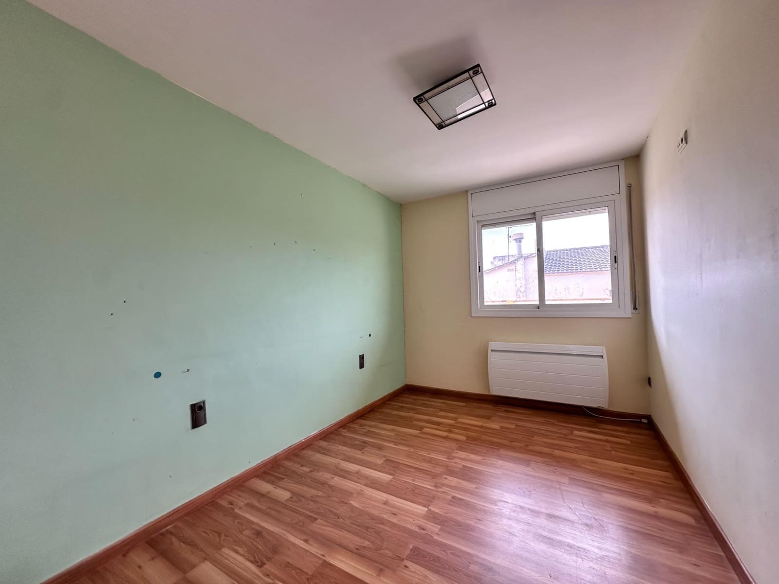 2 soveværelse Villa til salg i La Bisbal del Penedes med garage - € 179.000 (Ref: 9908349)