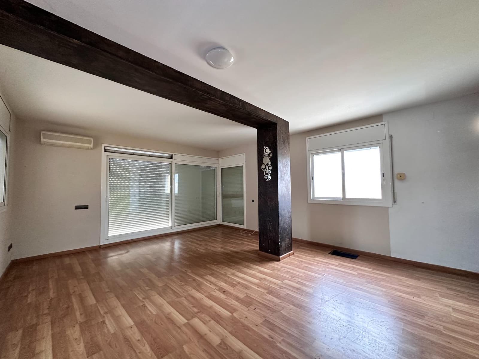 2 soveværelse Villa til salg i La Bisbal del Penedes med garage - € 179.000 (Ref: 9908349)