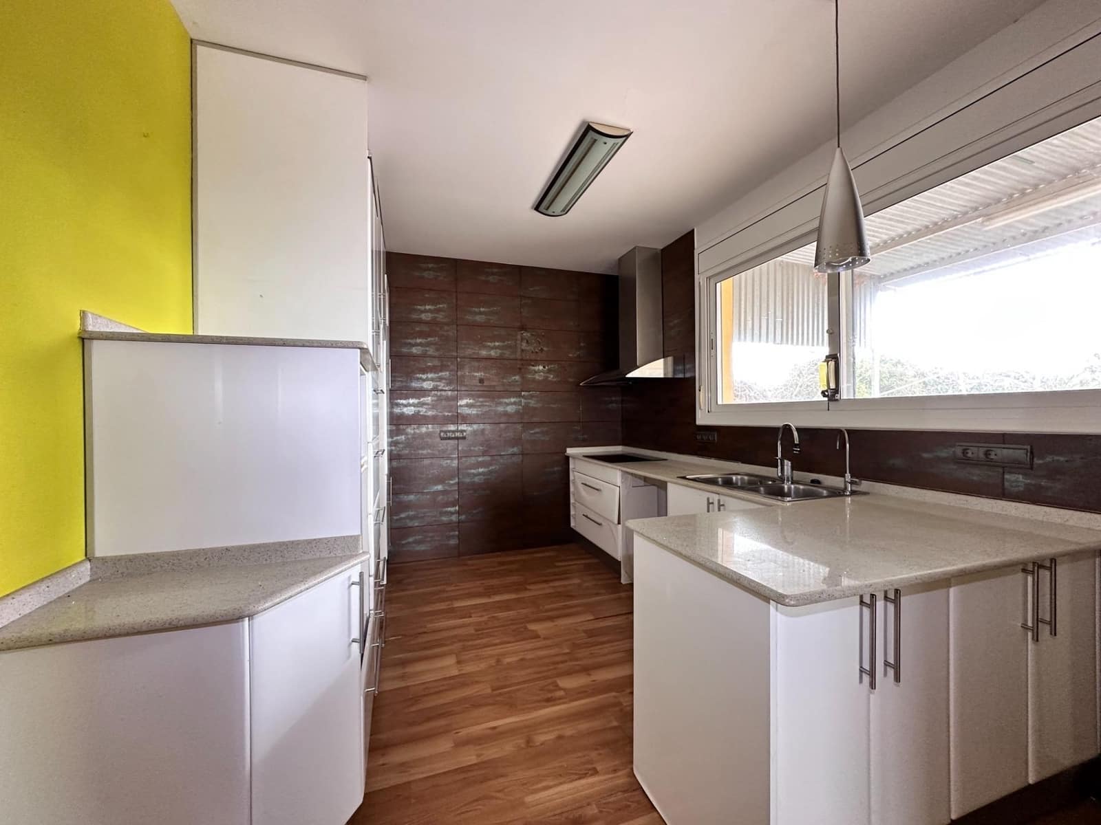 2 soveværelse Villa til salg i La Bisbal del Penedes med garage - € 179.000 (Ref: 9908349)