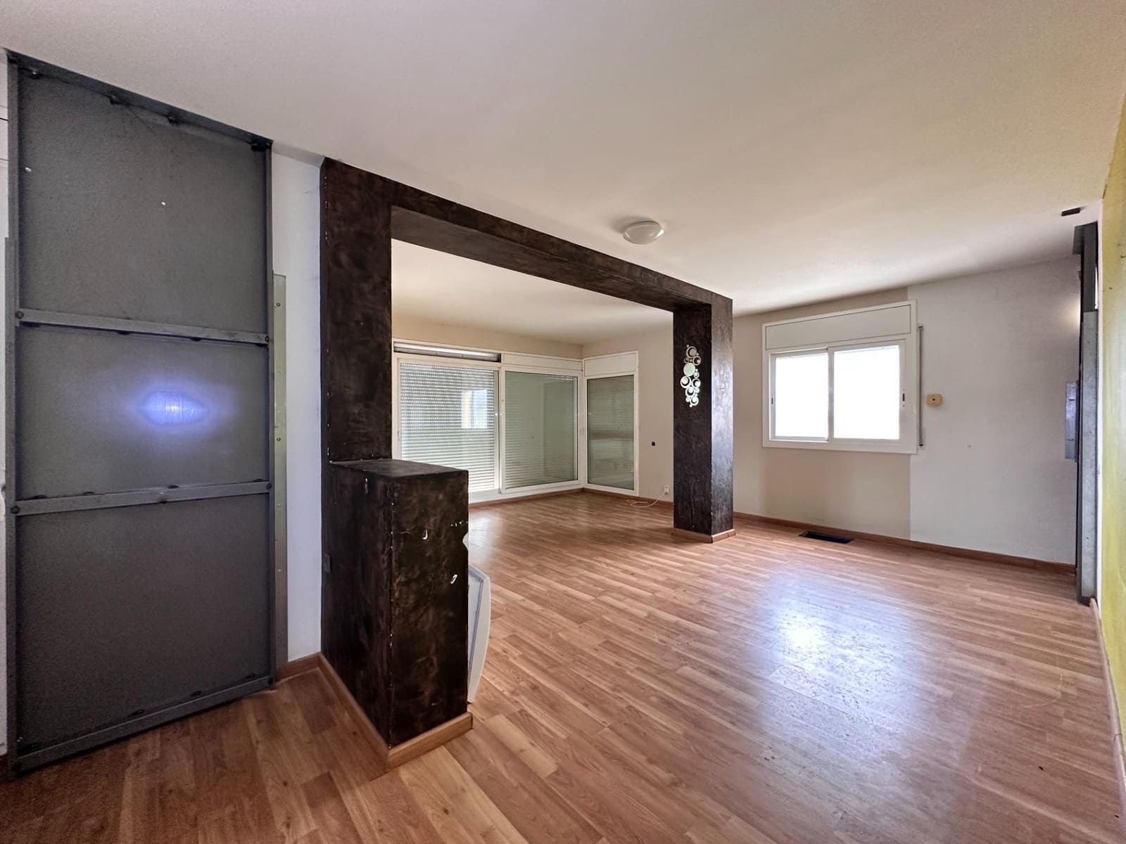 2 soveværelse Villa til salg i La Bisbal del Penedes med garage - € 179.000 (Ref: 9908349)