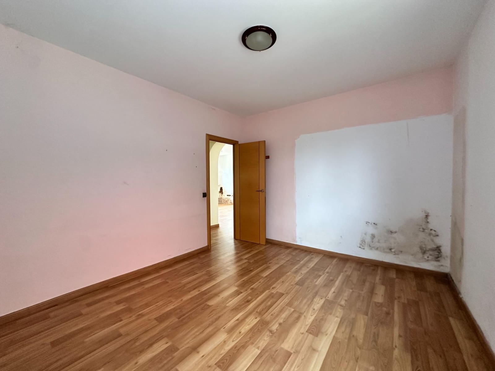 2 soveværelse Villa til salg i La Bisbal del Penedes med garage - € 179.000 (Ref: 9908349)