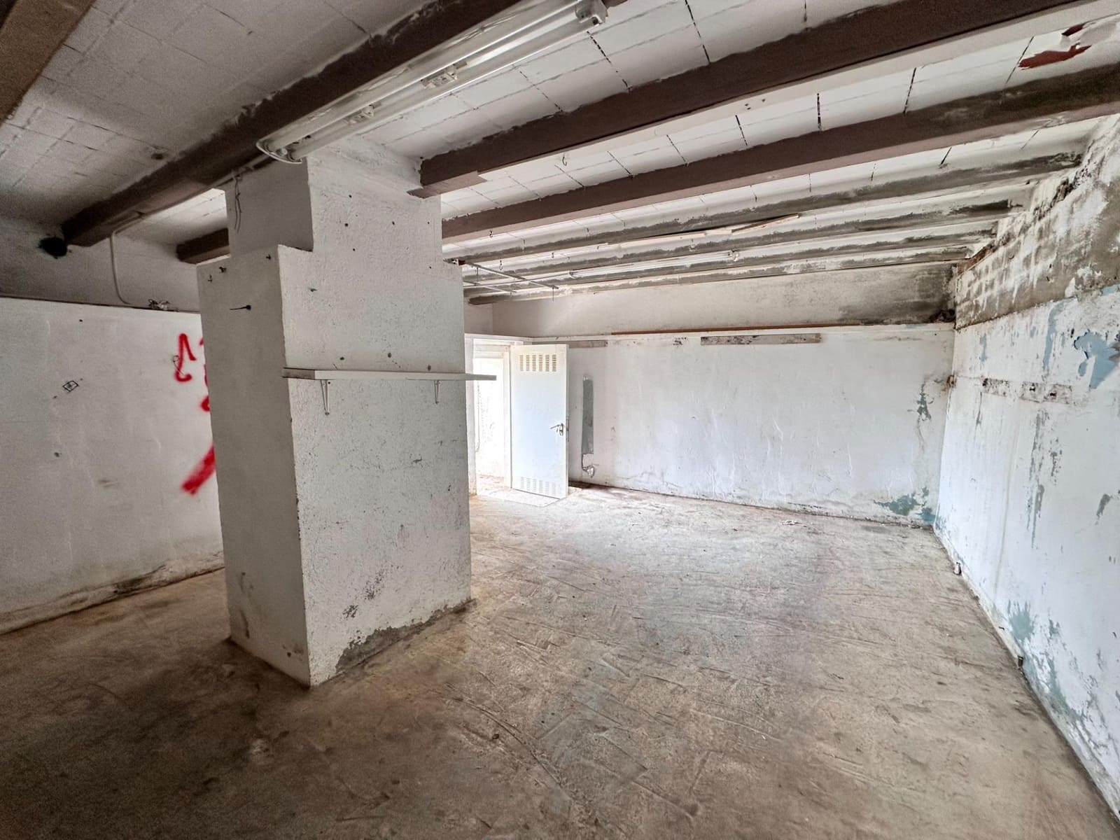 2 soveværelse Villa til salg i La Bisbal del Penedes med garage - € 179.000 (Ref: 9908349)